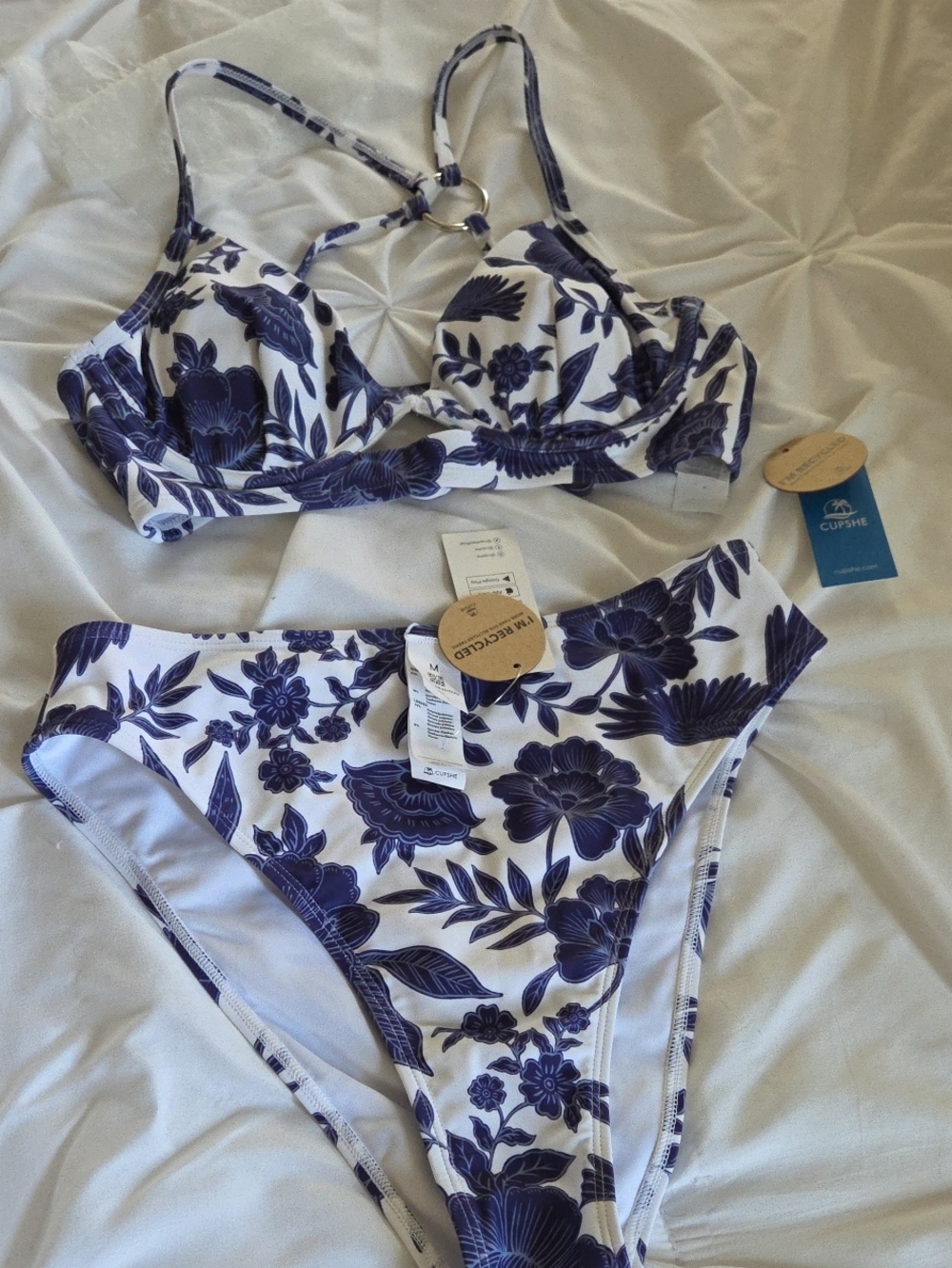 Cupshe White and Navy Floral Bikini Set